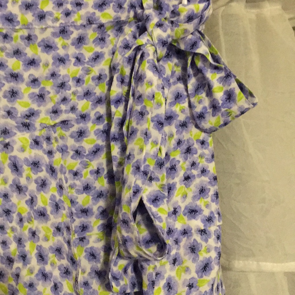 Spring mini skirt!! - Picture 2 of 2